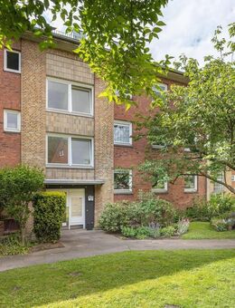 Attraktives Wohnen: Etagenwohnung mit Balkon und Garagenstellplatz - Hamburg