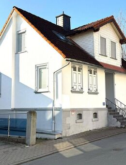 Neu-Anspach! Wunderschönes kleines freistehendes Haus. - Neu Anspach
