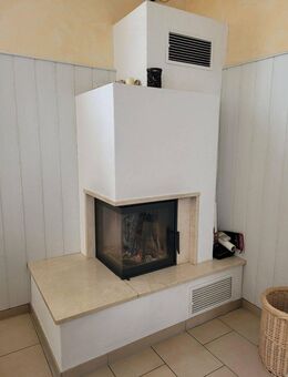 Ein- bis Zweifamilienhaus mit attraktiven Anbau, Garten und Photovoltaikanlage - Ohrdruf