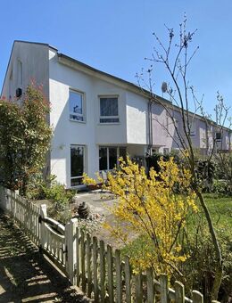Familienfreundliches Reiheneckhaus in Top-Lage von Eschborn! - Eschborn