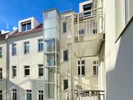 1 Zimmer mit Balkon // sanierunsbedürftig - Berlin