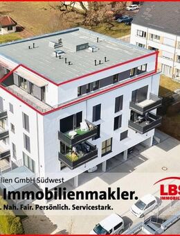 Exklusive und seniorengerechte Büro-/Wohnungseinheit mit großer Dachterrasse - Wellendingen