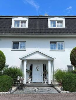 Hochwertiges EFH mit Garten und Pool in Top-Ortsrandlage von Obertiefenbach - Beselich