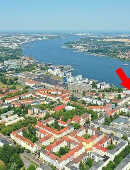 Stilvoll möbliert: Hochwertig saniertes 1-Zimmer-Apartment am Rostocker Stadthafen! - Rostock