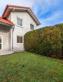 *COUNTRY HOME WITH XL CARPORT* Ideal for vehicle and animal lovers - Modern living with granny flat - Köngernheim