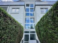 Moderne, großzügige 3-Zimmer-DG-Wohnung mit sonnigem Balkon, Einbauküche & TG-Stellplatz nahe Rhein - Bonn