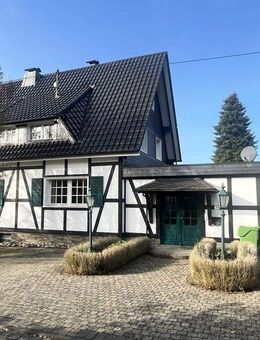 SELBSTSTÄNDIGE & FAMILIEN AUFGEPASST: WOHNEN UND ARBEITEN UNTER EINEM DACH! Einfamilienhaus / Lager - Waldbröl