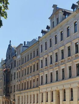 Wohnen mit Parkblick: 2-Raum-Wohnung mit Balkon, Lift und Stellplatz in Schloßchemnitz - Chemnitz