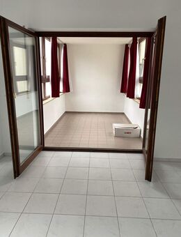 1,5-Zimmer-Wohnung mit Wintergarten !! - Augsburg