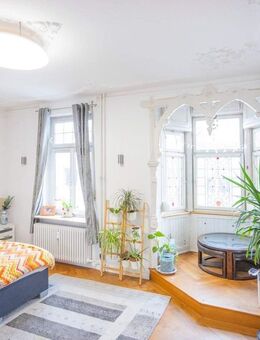 Stilvolle 4-Zimmer-Altbauwohnung mit modernem Wohnkomfort in zentraler Stadtlage - Göppingen