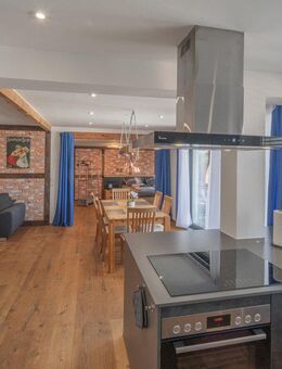 Für Investoren - Immobilienpaket bestehend aus 3 Wohnungen und 2 Gewerbeeinheiten - Lahr (Schwarzwald)