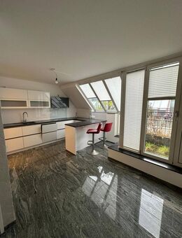 Traumhafte Alstadt-Maisonette im Nikolaicenter mit 4 Terrassen - Osnabrück