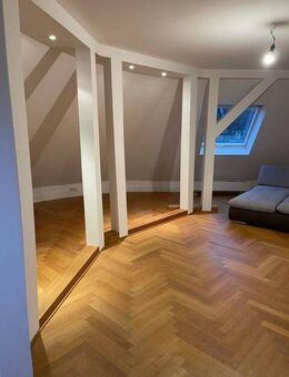 Exklusive Dachgeschosswohnung - Aschaffenburg