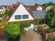 Top gepflegtes 5-Zi.-Zuhause mit Solar, exklusivem Garten, Schwimmteich und Carport - Vöhringen (Bayern)