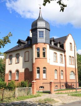Bildschöne 2,5 Zimmer-Dachgeschosswohnung von 1906 mit Loggia in Spitzenwohnlage von Finkenkrug - Falkensee