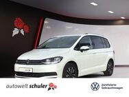 VW Touran, 1.5 TSI Move, Jahr 2023 - Villingen-Schwenningen