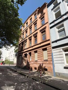 Kapitalanlage mit Entwicklungschancen - Historisches MFH mit 8 Einheiten, in Hamburg-Harburg - Hamburg