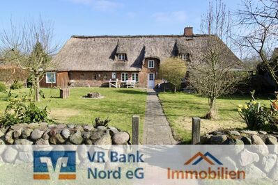 Reetdachhaus "Jannes"- Historischer Charme trifft modernen Wohnkomfort