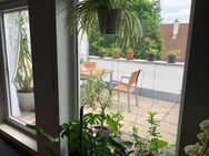 Helle 4,5-Zimmer Dachgeschosswohnung mit Balkon, TG-Stellplatz & Top-Lage in Rottweil - Rottweil