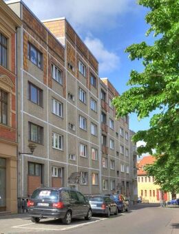 Wohnung sucht neuen Studenten zum Oktober 2025 - Halle (Saale)