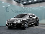 Maserati Ghibli, GT Hybrid 23 Grigio&Nero Best Options, Jahr 2023 - München