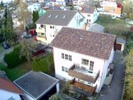 Heimeliges Zweifamilienhaus für die große Familie mit kleinem Garten - Konstanz