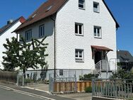 großes Einfamilienhaus in ruhiger Wohnlage von Neunkirchen a. Brand - Neunkirchen (Brand)