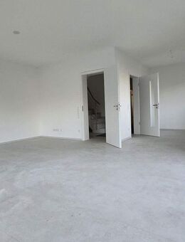 Wo Raum, Licht und Leben harmonisch verschmelzen (Erstbezug) - Bornheim (Nordrhein-Westfalen)