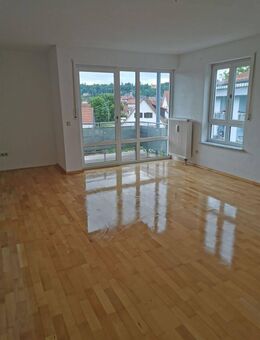 Vermietung: 3-Zimmer-Wohnung mit Westbalkon in Trostberg -sonnig- hell- einladend- - Trostberg