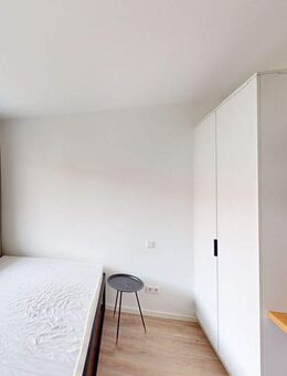 Möbliertes 2-Zimmer-Apartment mit Balkon in Erlangen - Erlangen