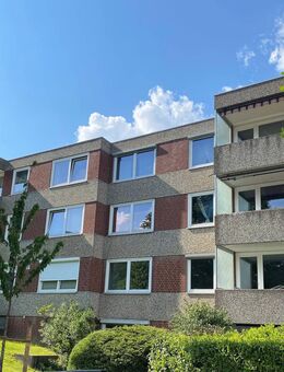 Provisionsfrei! Modernisierte, helle Wohnung mit fünf Zimmern und großem Balkon (Erbbau) - Hamburg