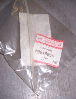 MB848854 Klemme, Scheinwerferwaschanlage/Schlauchschelle Mitsubishi Outlander/Galant/Galant Kombi - Hannover Vahrenwald-List