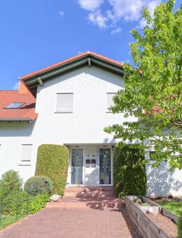 MG - Bann: 2 Häuser, ein Preis! Voll vermietets Doppelhaus mit Garagen und Garten - Bann