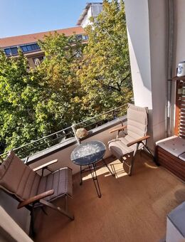 Reduzierter Preis! Vermietete, sonnige 3-Zimmer-Altbauwohnung mit Balkon + Loggia ! - Berlin