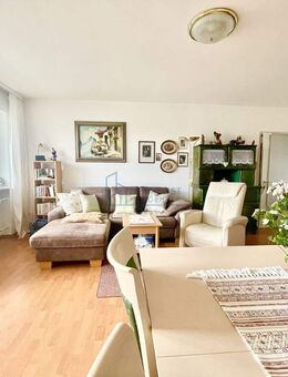 Sofort einziehen: Sanierte 2-Zimmer-Komfortwohnung mit Loggia & Fernblick - Fürth