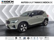 Volvo XC40, T4, Jahr 2022 - Berlin