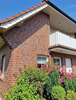 Großzügige Dachgeschoss-Wohnung mit Balkon - Jever