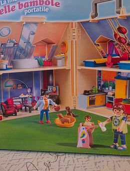 Playmobil Puppenhaus, ausklappbar mit viel Zubehör und Kleinteile - Hagen (Stadt der FernUniversität) Vorhalle