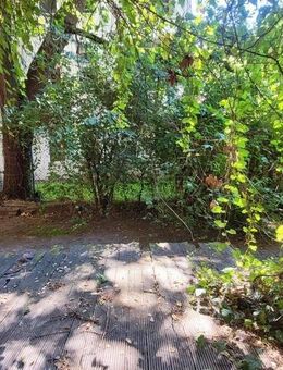 Top WG-Wohnung am Boxhagener Platz: Erdgeschoss mit Traumterrasse - Berlin