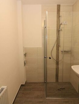 EG Wohnung mit Dusche...da freuen sich nicht nur die Umzugshelfer! - Freiberg