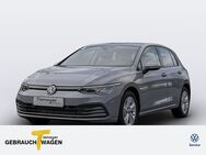 VW Golf, 1.5 eTSI LIFE, Jahr 2022 - Halver