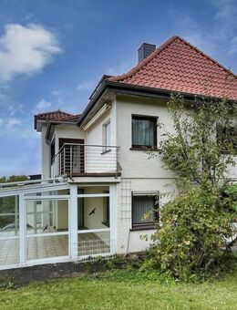 8 Zimmer auf 150m² Wohnfläche, Doppelgarage, Fahrstuhl, Wintergarten, Kamin, Wallbox - Hannoversch Münden Zentrum