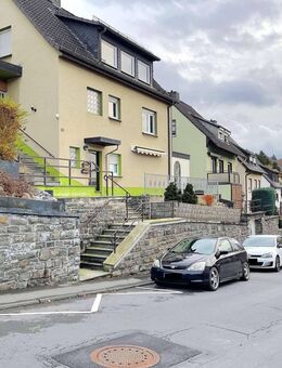 Charmantes Zweifamilienhaus mit Aussicht über Werdohl! - Werdohl