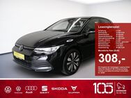 VW Golf, 1.0 VIII MOVE eTSI 110PS, Jahr 2023 - Landshut