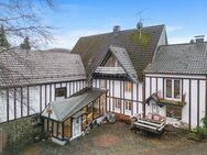 Landleben für die ganze Familie: Zwei Häuser, Bauernhaus-Flair, Pool & Natur pur in Fähnrichstüttem - Wipperfürth (Hansestadt)