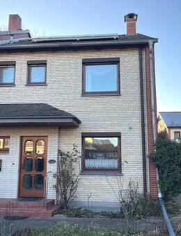 PURNHAGEN-IMMOBILIEN - Gepflegtes Reihenendhaus mit Garage in ruhiger Lage von Ritterhude - Ritterhude