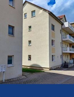 Schöne 2 Zi. Wohnung mit großem Südwest-Balkon in idyllischer Lage - Bad Lauchstädt (Goethestadt)