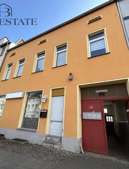 Charmante 2-Zimmer-Erdgeschosswohnung mit Hofzugang in Schönebeck ! - Schönebeck (Elbe)