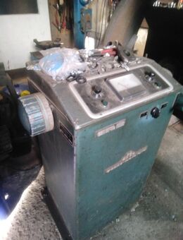 Hofmann Wuchtmaschine für PKW, gebraucht zu verschenken - Bisterschied