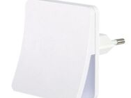 Hama LED Nachtlicht Nachtlicht für Steckdose mit warmen Licht, Dämmerungssensor, IP 20, Nachtlichtfunktion, Sensorschalter, LED fest integriert, Warmweiß, für Kinder, Babys und Erwachsene, energiesparende Anwendung